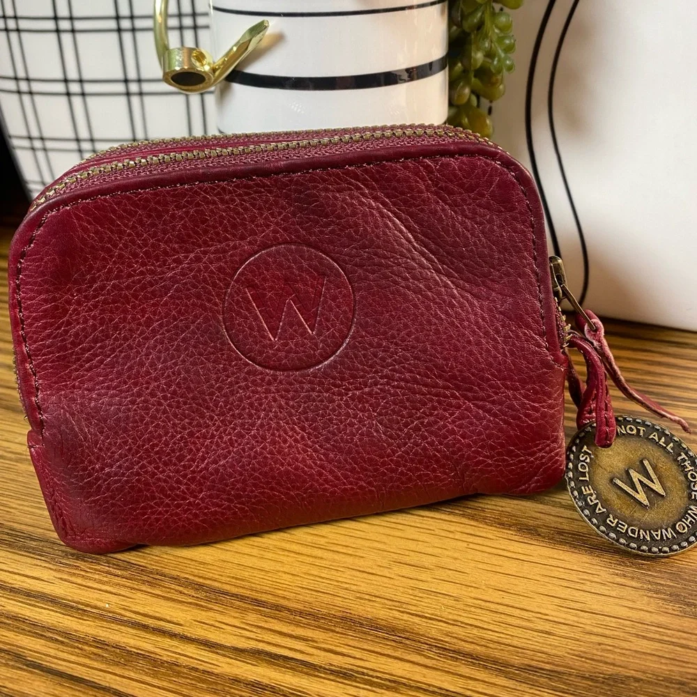 W Red Leather Women's Wallet - Picture 10 of 10